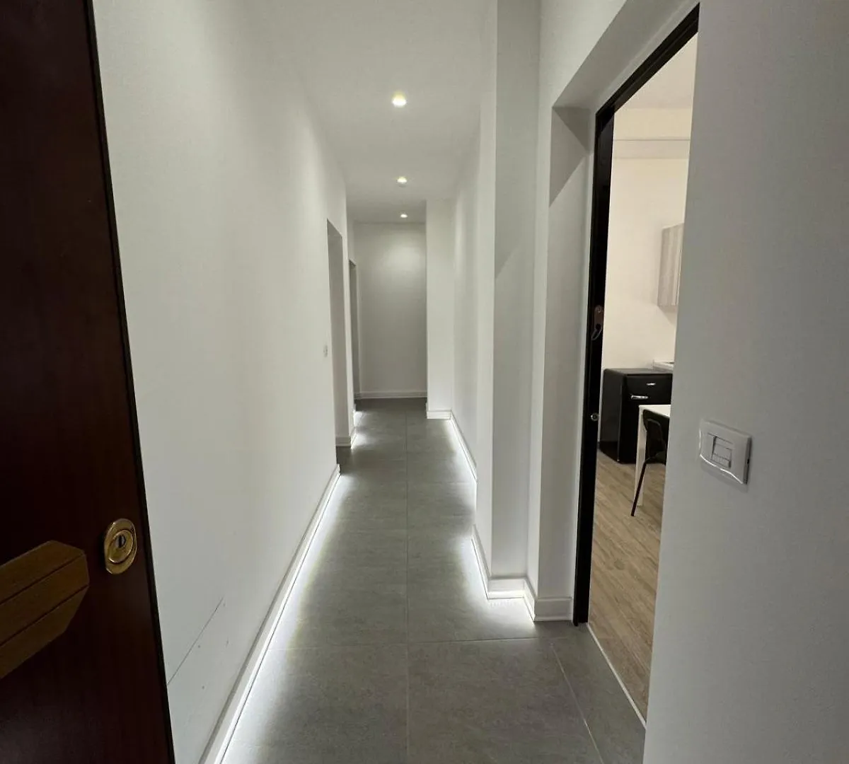 Apartment Maison 32 - Luxury Suite Con Jacuzzi E Cucina - Bari Central Station