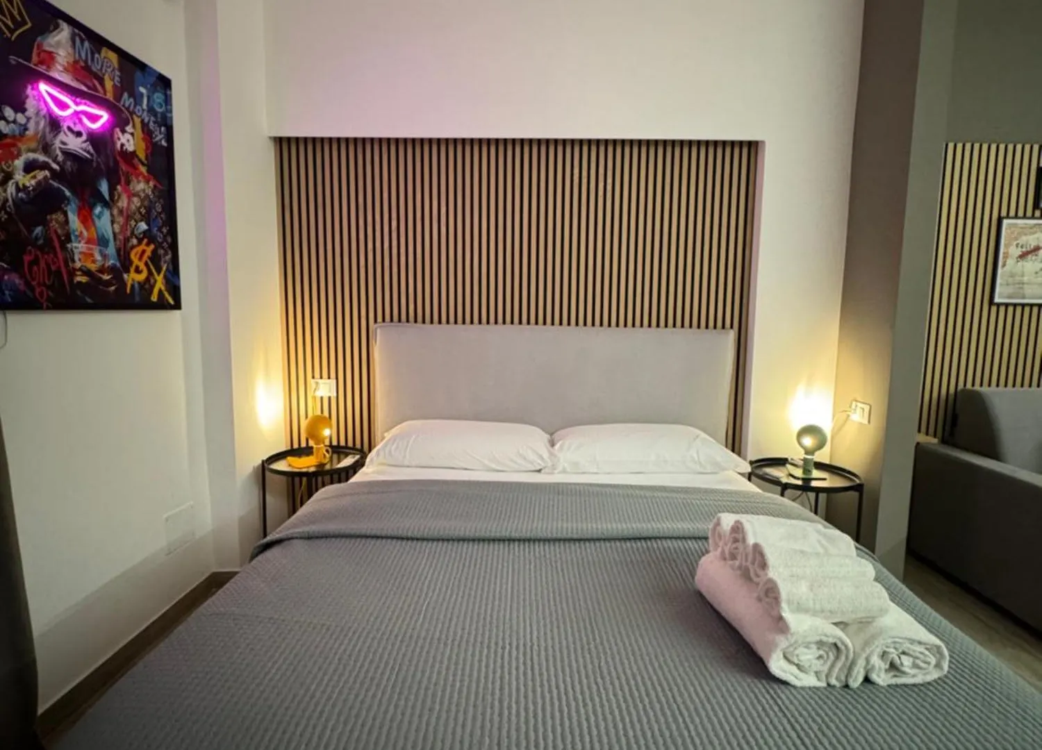 Maison 32 - Luxury Suite Con Jacuzzi E Cucina - Bari Central Station Italy