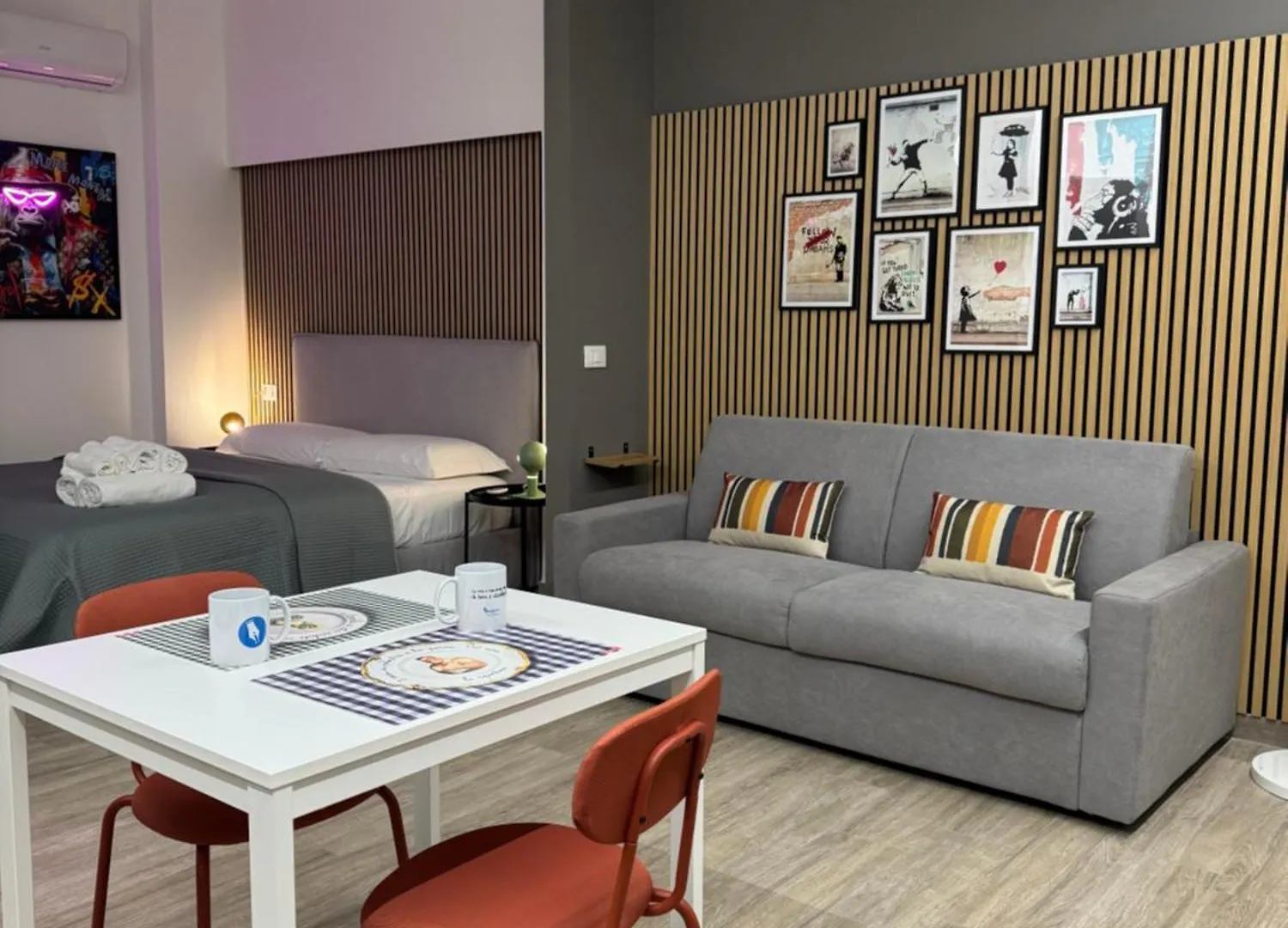 Maison 32 - Luxury Suite Con Jacuzzi E Cucina - Bari Central Station 0*,  Italy