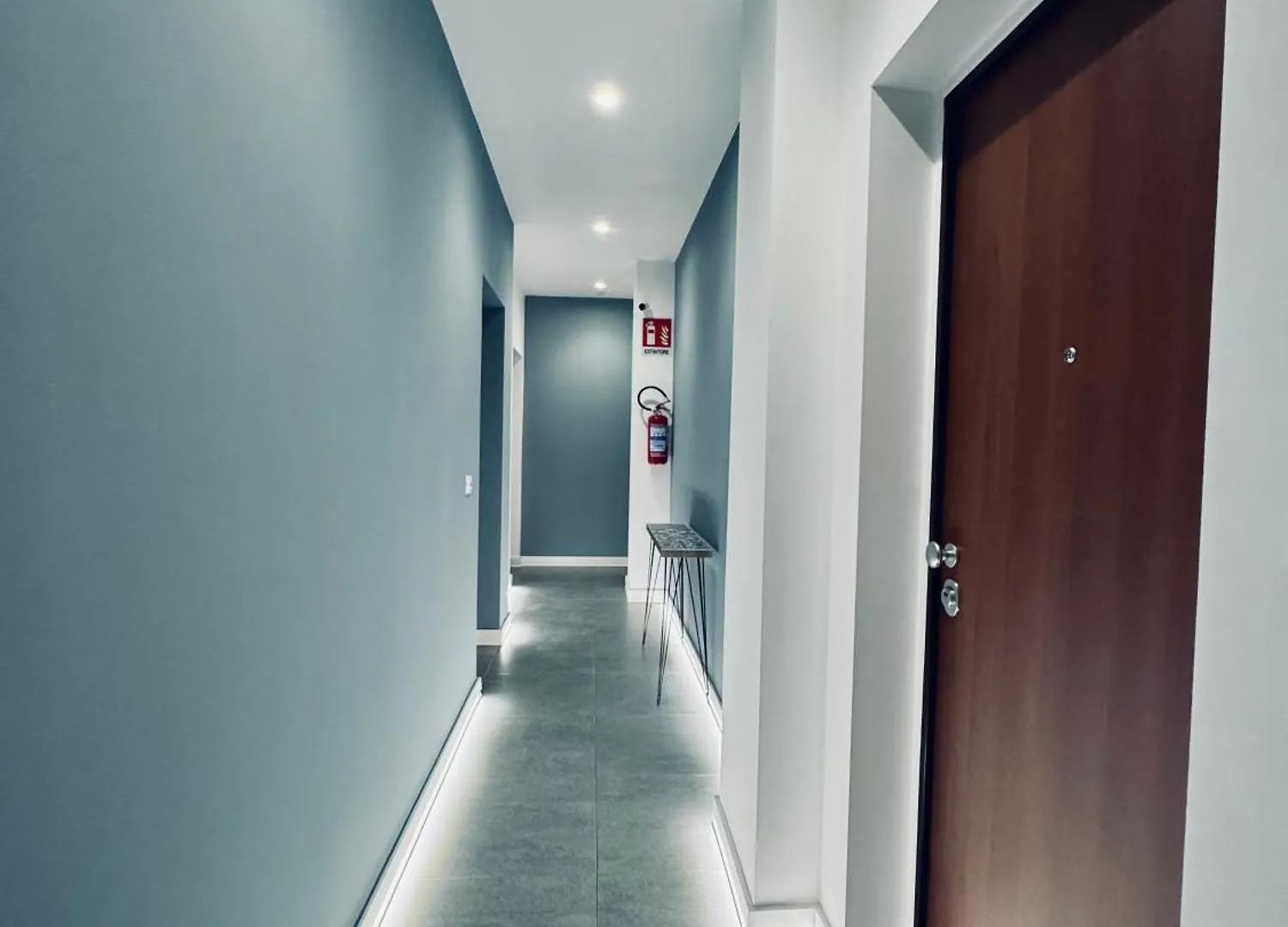 Maison 32 - Luxury Suite Con Jacuzzi E Cucina - Bari Central Station Apartment