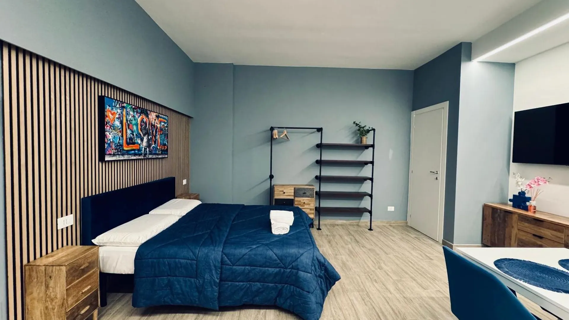 Maison 32 - Luxury Suite Con Jacuzzi E Cucina - Bari Central Station
